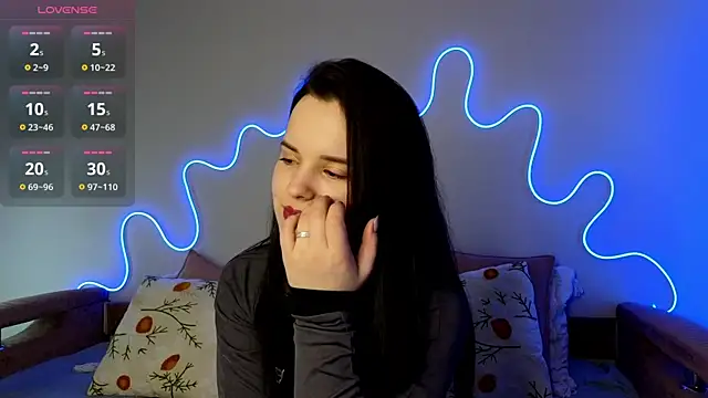 Harleen Moore online show from March 18, 2025, 11:31 pm