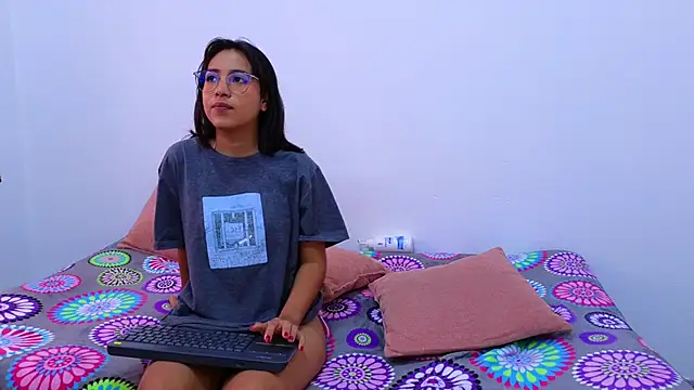 Ana and Leo online show from January 23, 2025, 3:32 pm