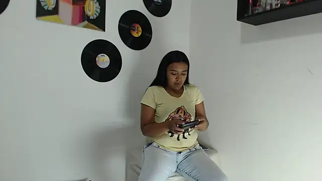 Snapshot of giselao chatting on February 24, 2025, 11:41 pm giselao online show from February 24, 2025, 11:41 pm