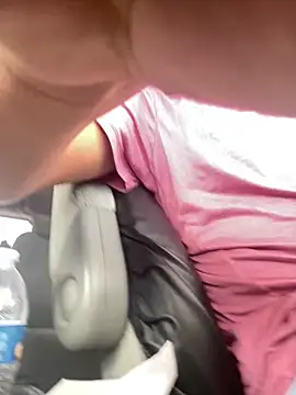 abrilito2 online show from February 27, 2025, 9:04 pm