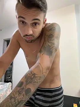 carvalhofelipe online show from January 28, 2025, 11:17 pm