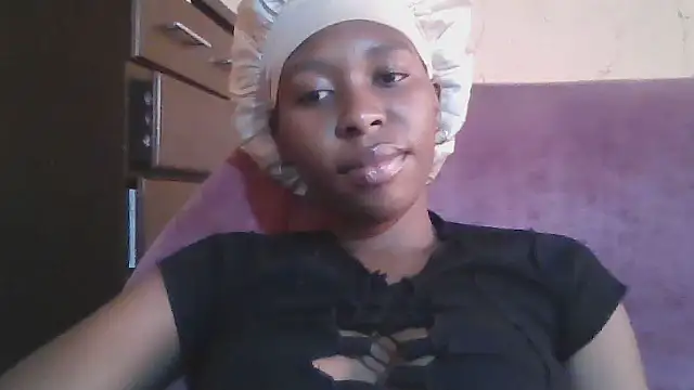 Snapshot of Hotdaily04 chatting on September 16, 2025, 7:20 am Hotdaily04 online show from September 16, 2025, 7:20 am