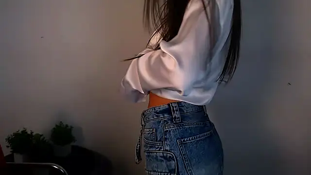 Lexi Jous online show from May 30, 2026, 12:57 pm