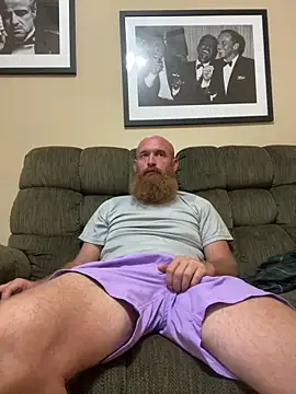 Snapshot of 32XRedBeard chatting on May 28, 2026, 9:45 pm 32XRedBeard online show from May 28, 2026, 9:45 pm