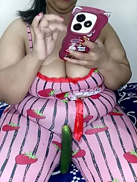 Snapshot of Samara-Bella chatting on October 28, 2025, 4:05 am Samara-Bella online show from October 28, 2025, 4:05 am