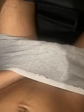 mdnn77 online show from February 15, 2025, 4:01 pm