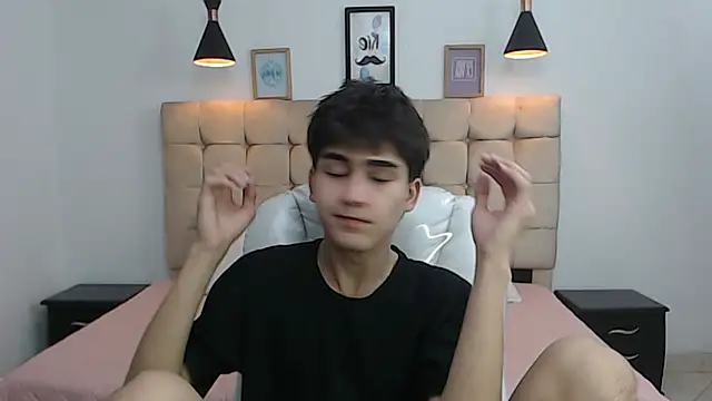 Tommy18   online show from January 21, 2025, 6:22 am