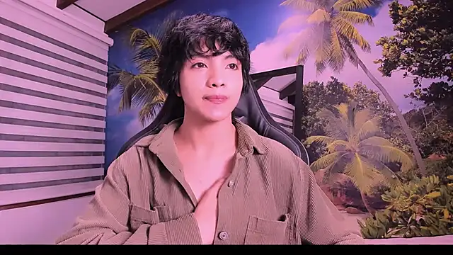 AllanYong18 online show from February 14, 2025, 3:11 am