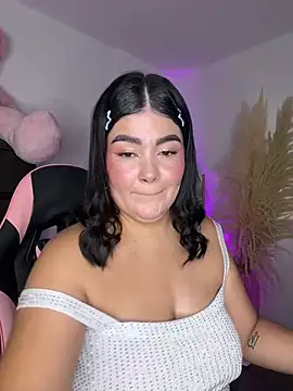karla hotgirl online show from July 3, 2026, 1:45 am
