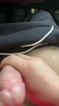 zxb757369 online show from February 26, 2025, 2:04 am