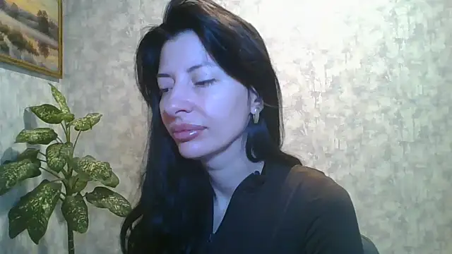 LissaBlossom online show from April 6, 2026, 4:46 am
