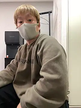 K0718 online show from February 23, 2026, 6:33 am