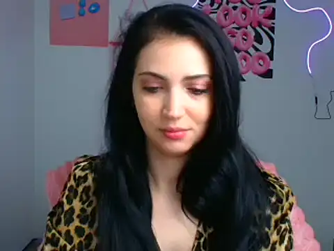 Amalia amor online show from October 13, 2025, 5:29 am