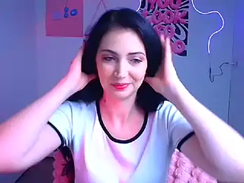 Amalia amor online show from October 16, 2025, 11:11 am