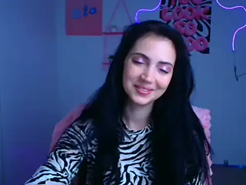 Amalia amor online show from October 18, 2025, 5:21 am