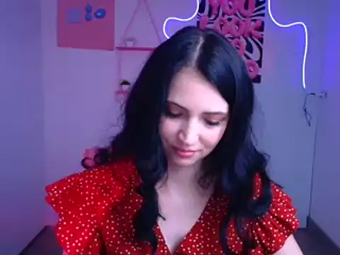 Amalia amor online show from November 25, 2025, 12:38 pm