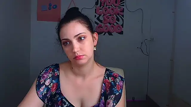 Snapshot of Amalia_amor chatting on July 2, 2026, 6:08 am Amalia amor online show from July 2, 2026, 6:08 am