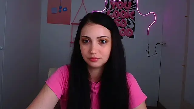 Snapshot of Amalia_amor chatting on July 6, 2026, 11:40 am Amalia amor online show from July 6, 2026, 11:40 am