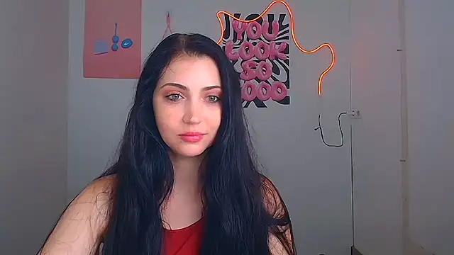 Snapshot of Amalia_amor chatting on July 9, 2026, 5:55 am Amalia amor online show from July 9, 2026, 5:55 am