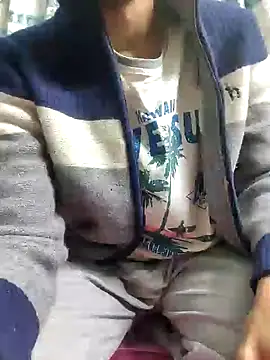 Snapshot of TOPMOON001 chatting on January 17, 2025, 9:17 am TOPMOON001 online show from January 17, 2025, 9:17 am