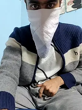 Snapshot of TOPMOON001 chatting on February 4, 2025, 11:27 am TOPMOON001 online show from February 4, 2025, 11:27 am