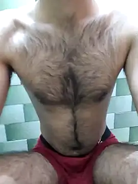 Snapshot of TOPMOON001 chatting on February 7, 2025, 6:35 am TOPMOON001 online show from February 7, 2025, 6:35 am