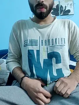 Snapshot of TOPMOON001 chatting on February 16, 2025, 12:21 pm TOPMOON001 online show from February 16, 2025, 12:21 pm