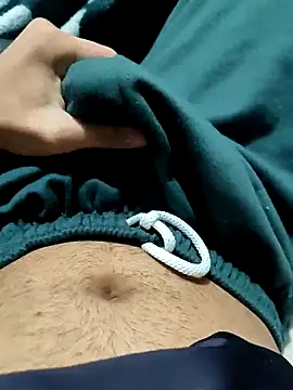 Snapshot of TOPMOON001 chatting on February 23, 2025, 2:46 pm TOPMOON001 online show from February 23, 2025, 2:46 pm