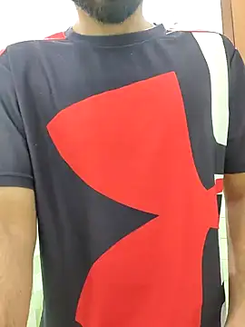 Snapshot of TOPMOON001 chatting on February 23, 2025, 7:17 pm TOPMOON001 online show from February 23, 2025, 7:17 pm