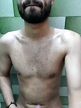 Snapshot of TOPMOON001 chatting on February 24, 2025, 7:44 am TOPMOON001 online show from February 24, 2025, 7:44 am