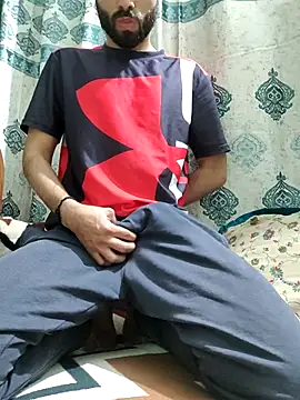 Snapshot of TOPMOON001 chatting on February 26, 2025, 2:46 pm TOPMOON001 online show from February 26, 2025, 2:46 pm