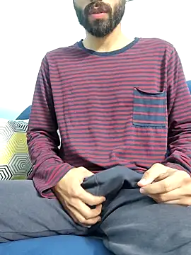 Snapshot of TOPMOON001 chatting on March 1, 2025, 11:50 am TOPMOON001 online show from March 1, 2025, 11:50 am