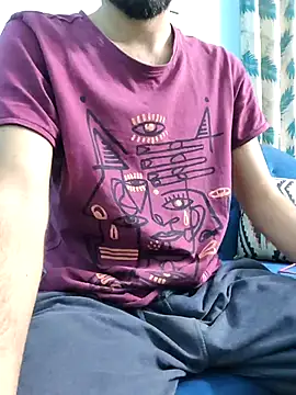 Snapshot of TOPMOON001 chatting on March 4, 2025, 10:57 am TOPMOON001 online show from March 4, 2025, 10:57 am