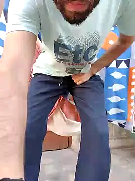 Snapshot of TOPMOON001 chatting on March 19, 2025, 11:17 am TOPMOON001 online show from March 19, 2025, 11:17 am