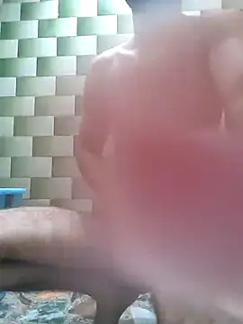 Snapshot of TOPMOON001 chatting on September 15, 2025, 7:52 am TOPMOON001 online show from September 15, 2025, 7:52 am