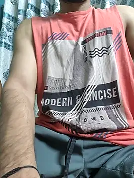 Snapshot of TOPMOON001 chatting on September 20, 2025, 8:21 pm TOPMOON001 online show from September 20, 2025, 8:21 pm