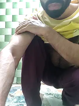 Snapshot of TOPMOON001 chatting on October 5, 2025, 8:18 pm TOPMOON001 online show from October 5, 2025, 8:18 pm