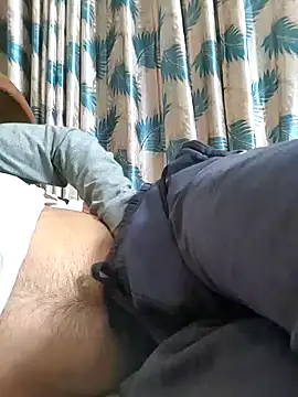 Snapshot of TOPMOON001 chatting on February 5, 2026, 6:45 pm TOPMOON001 online show from February 5, 2026, 6:45 pm