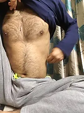 Snapshot of TOPMOON001 chatting on February 24, 2026, 7:12 pm TOPMOON001 online show from February 24, 2026, 7:12 pm