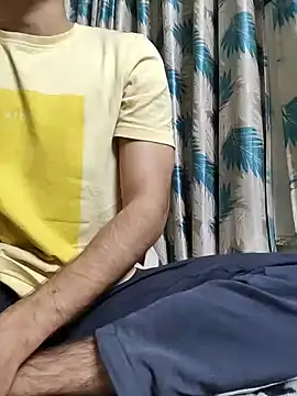 Snapshot of TOPMOON001 chatting on March 4, 2026, 6:58 pm TOPMOON001 online show from March 4, 2026, 6:58 pm