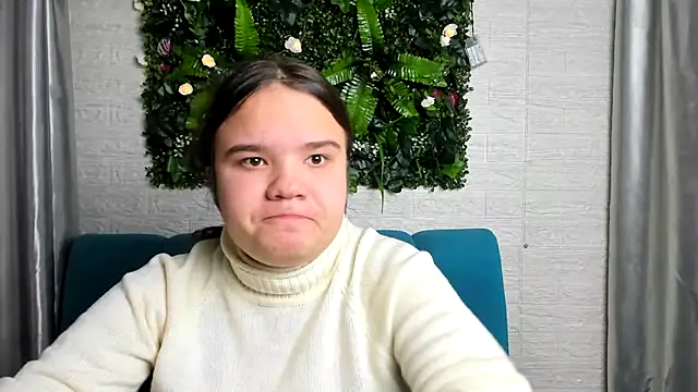 Snapshot of AdeleCruz chatting on January 8, 2025, 4:11 pm AdeleCruz online show from January 8, 2025, 4:11 pm