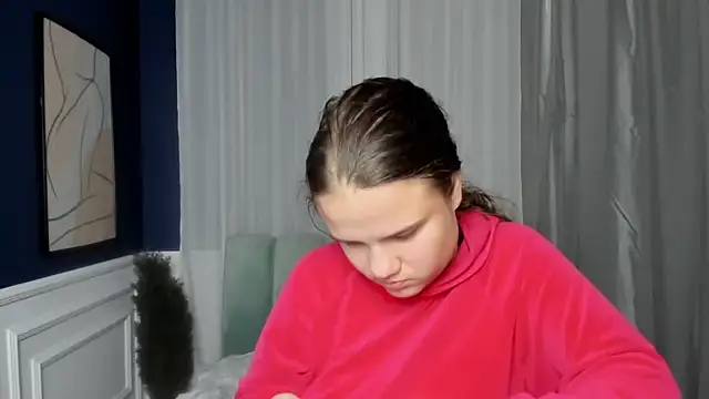 AdeleCruz online show from January 7, 2026, 1:02 pm