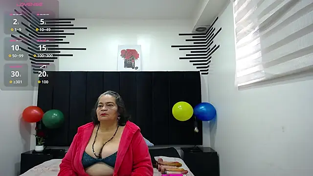 VickyBoobss online show from October 12, 2025, 12:59 pm