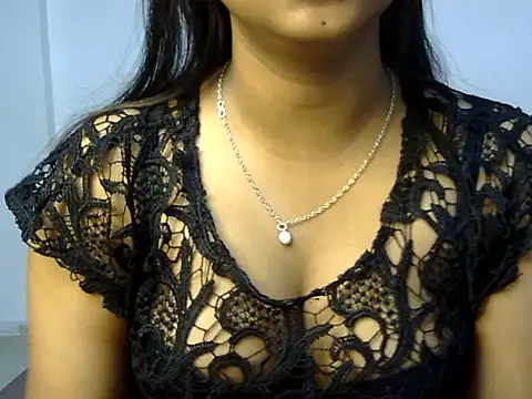 Snapshot of Niyaa77 chatting on March 12, 2025, 10:39 pm Niyaa77 online show from March 12, 2025, 10:39 pm