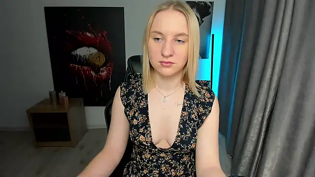 BeautyBlondy online show from February 10, 2025, 1:33 pm