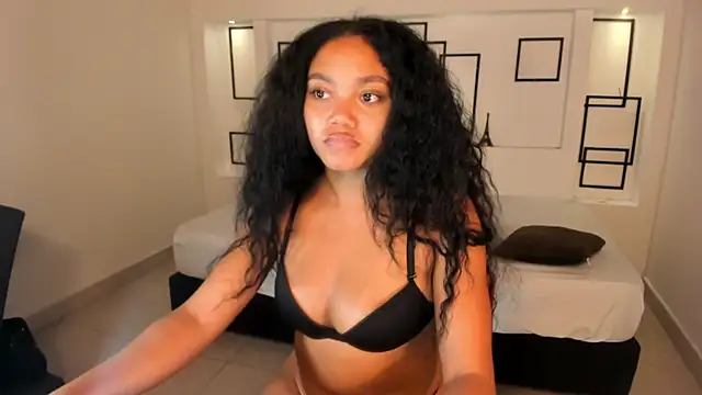 JasmineRose7 online show from February 23, 2025, 2:35 pm