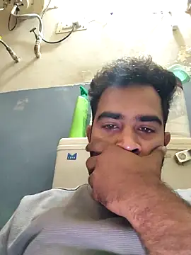 13lusty online show from March 14, 2026, 5:13 am