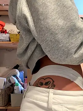 Ginger10 online show from December 18, 2025, 12:22 pm