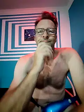 itsmeyes69 online show from January 28, 2025, 8:47 pm