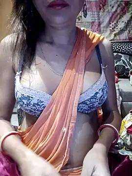 SANA-LEONI online show from January 17, 2025, 1:13 pm